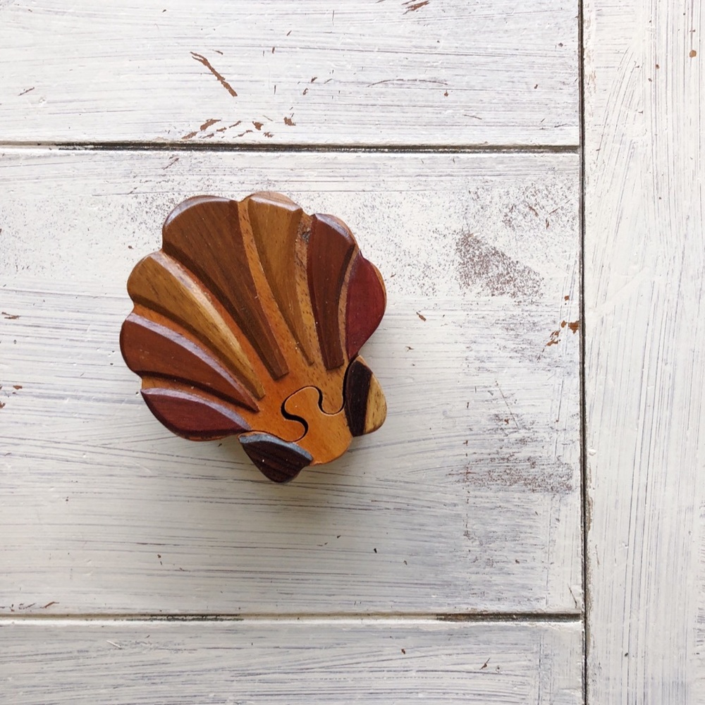Hand-carved Wooden Seashell Jewelry Holder